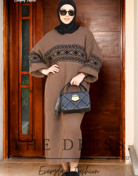knitwear dress in pattern - Image 3