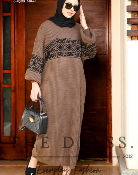 knitwear dress in pattern - Image 4